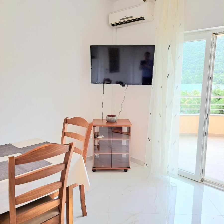 Open Sea Apartmani Grebastica Exterior photo